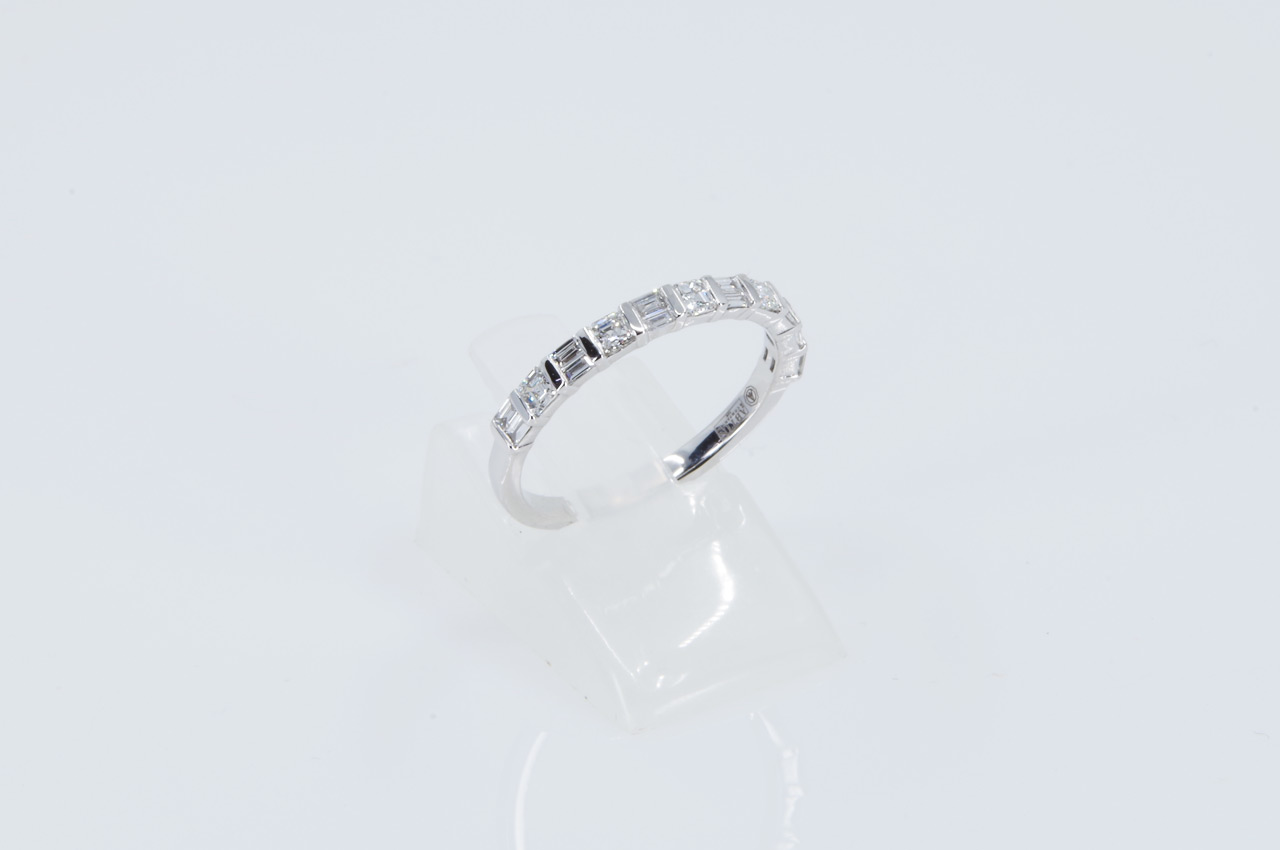 14k White Gold Diamond Fashion Anniversary Band Side