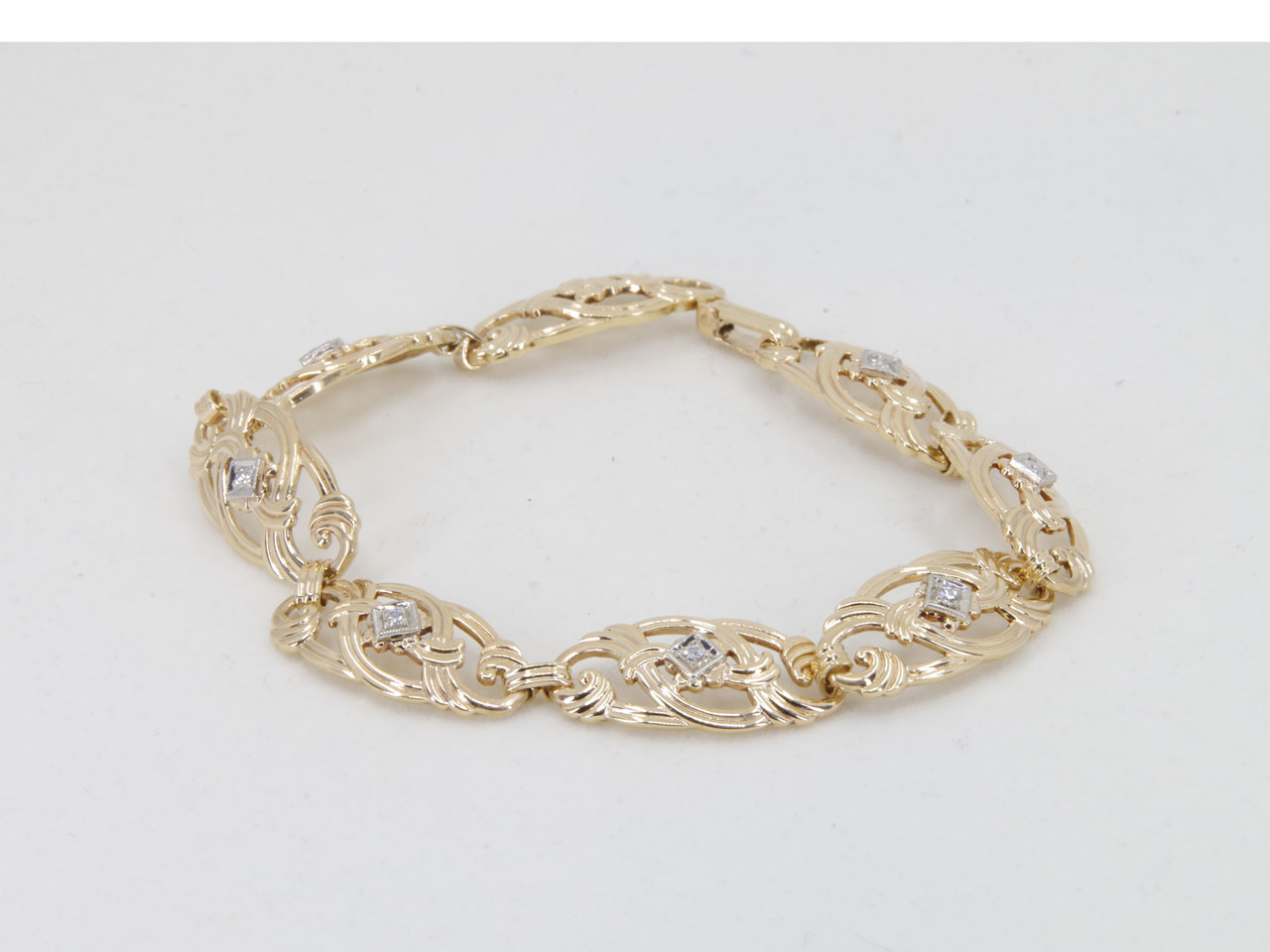 Estate 14K Yellow Gold Celtic Knot Diamond Bracelet Thumbnail
