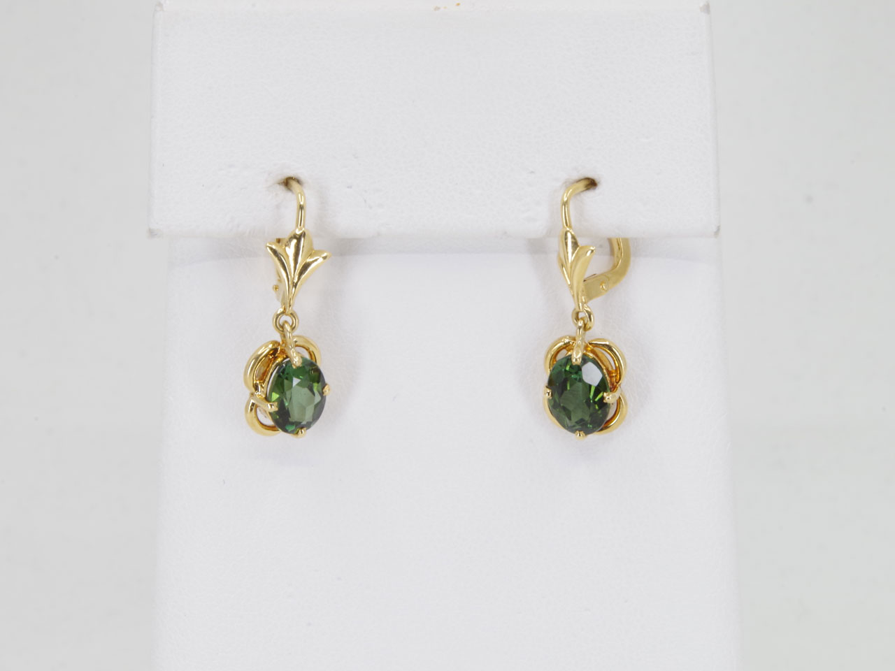 Estate 18K Yellow Gold Green Tourmaline Earrings Thumbnail