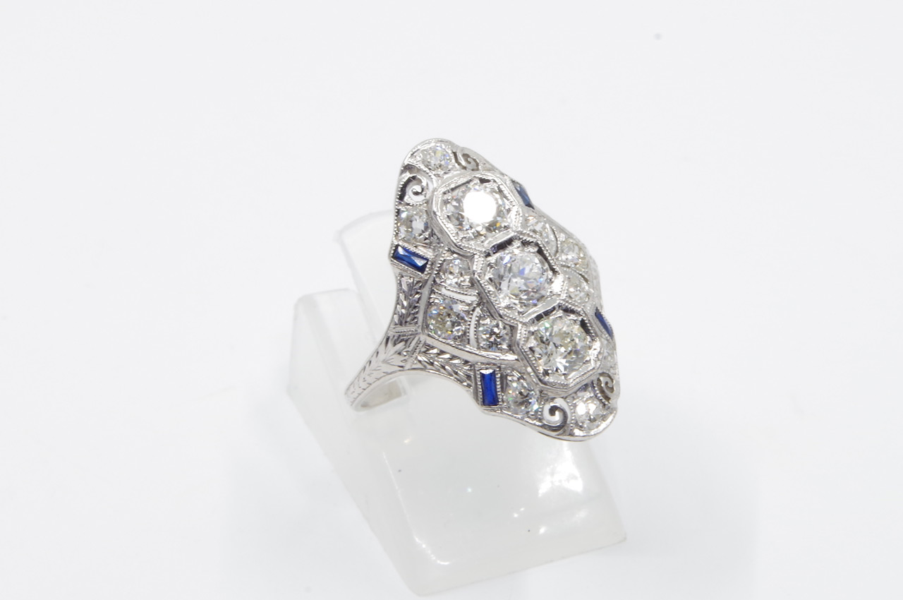 Estate Vintage Platinum Diamond Ring Side