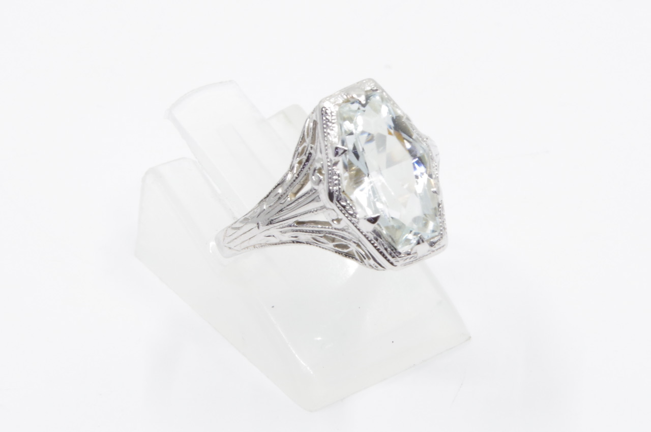 Estate Vintage 14k White Gold Aqua Ring Side