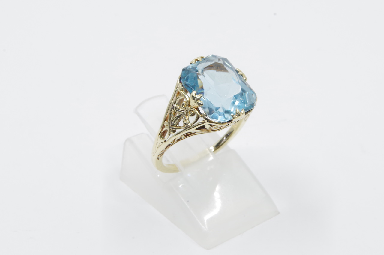 Estate Vintage 14k Yellow Gold Aqua Ring Side