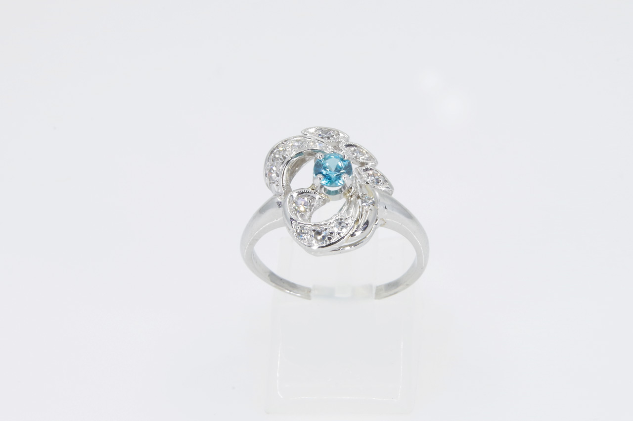 Estate Platinum Vintage Blue Zircon Ring Thumbnail