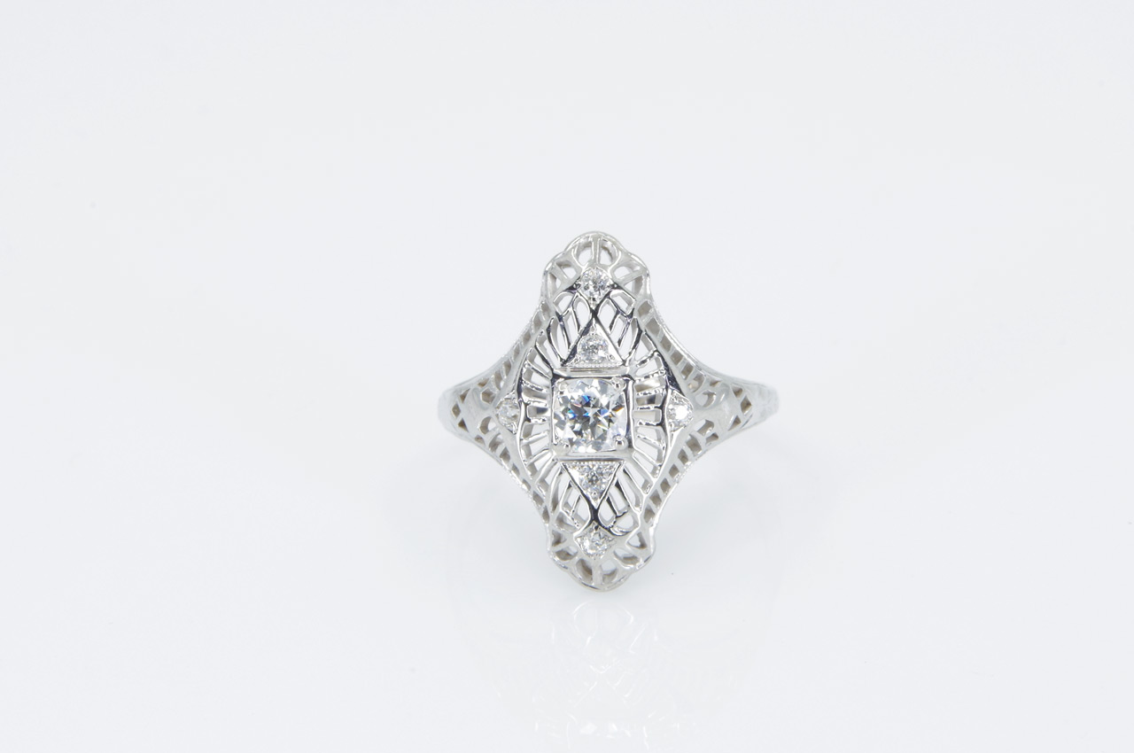 Estate 14k White Gold Vintage Diamond Filigree Ring Flat