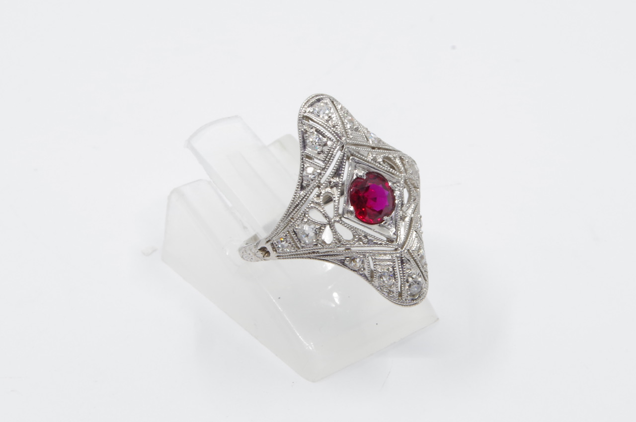 Estate Vintage Platinum Gold Ruby & Diamond Ring Side