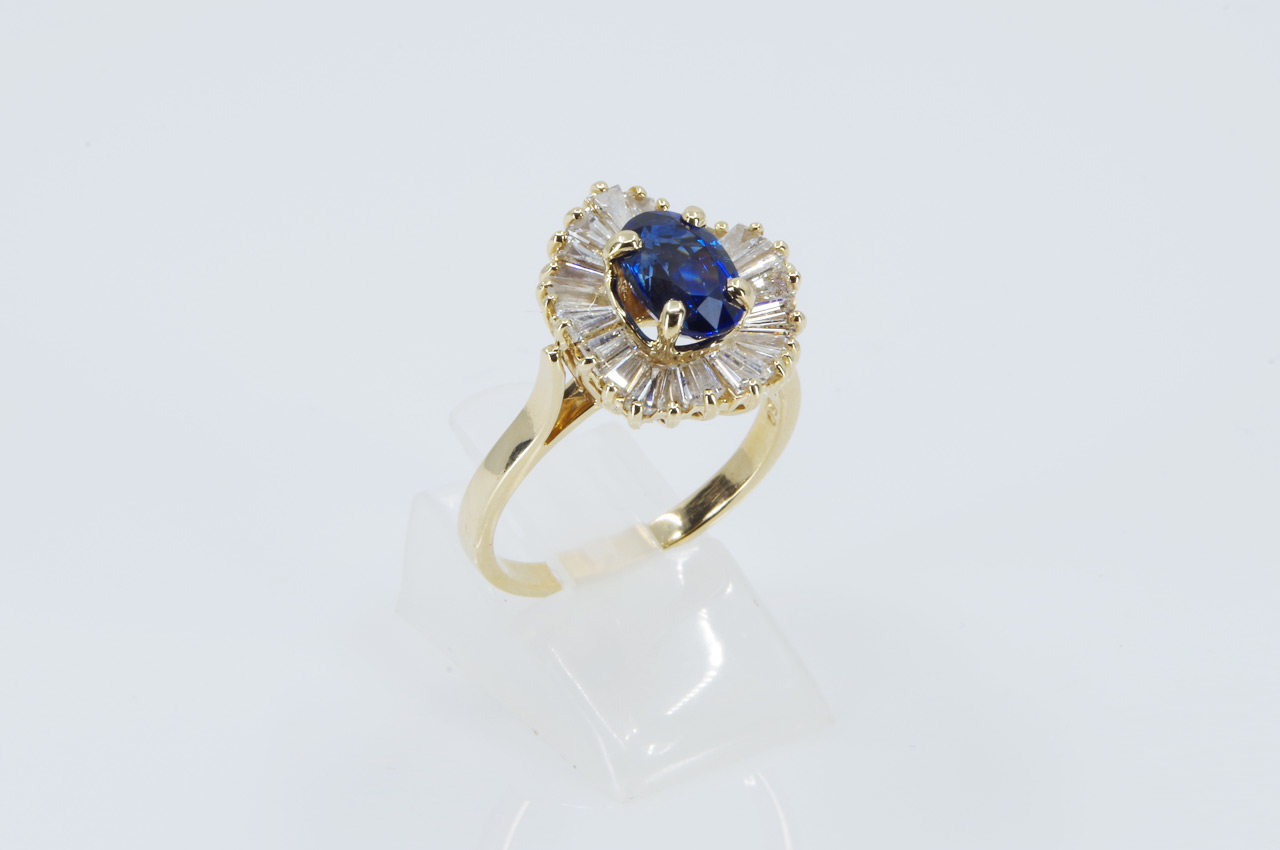Estate 14k Yellow Gold Sapphire & Damond Ring Side