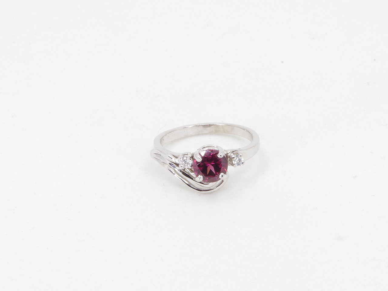 14K White Gold Rhodolite Garnet & Diamond Freeform Ring Flat
