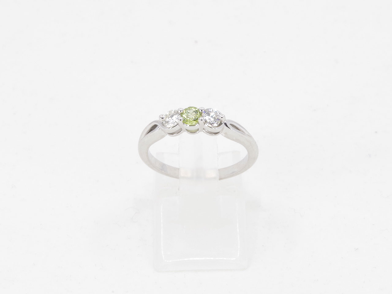 14K White Gold Peridot & Diamond 3-Stone Ring Thumnail