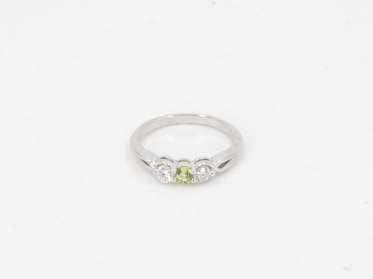14K White Gold Peridot & Diamond 3-Stone Ring Flat